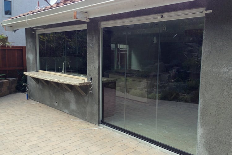 Frameless Sliding Glass Doors 