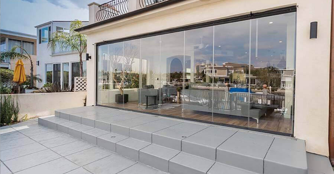 Close up frameless glass doors for uninterrupted views