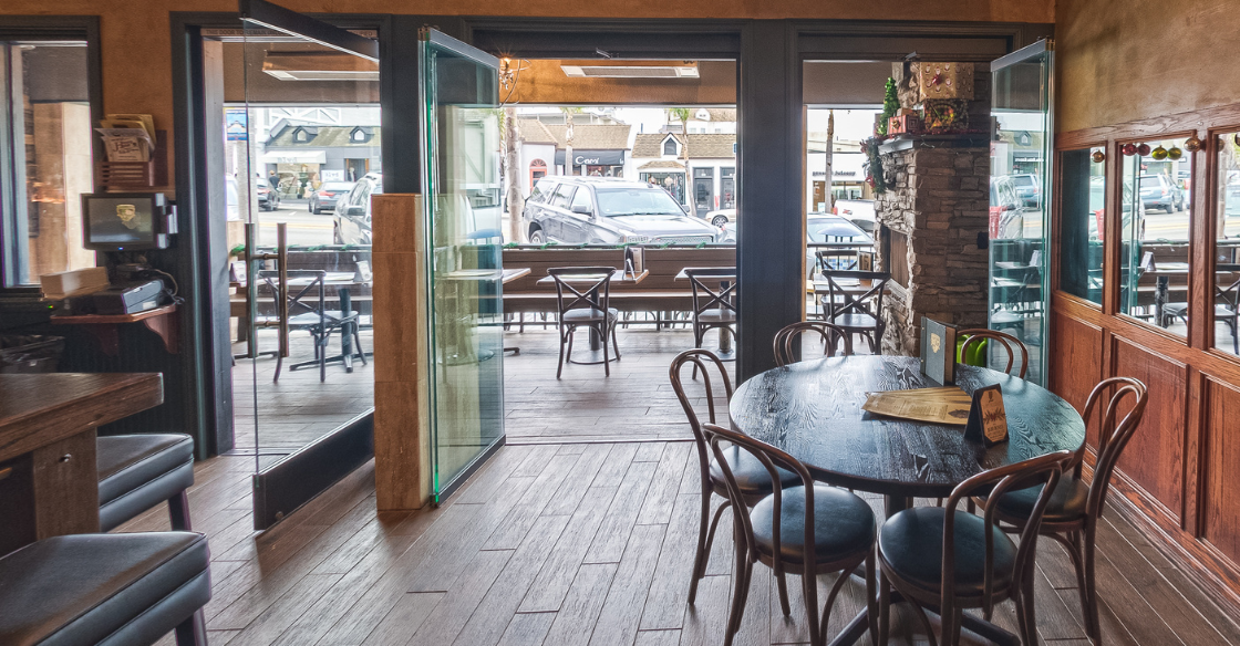 Cover Glass frameless doors at a restaurant 